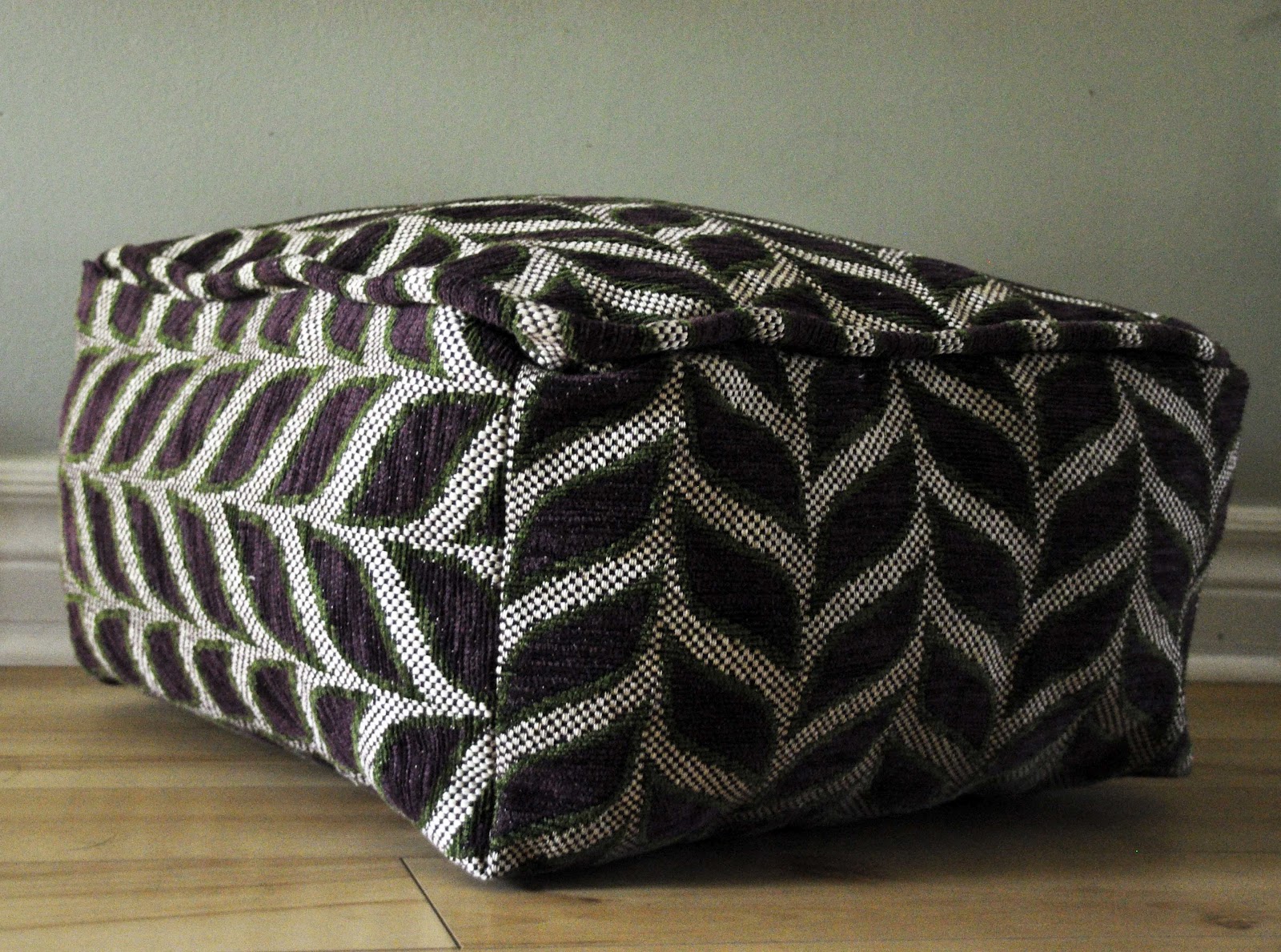 artisan des arts DIY West Elm style Pouf