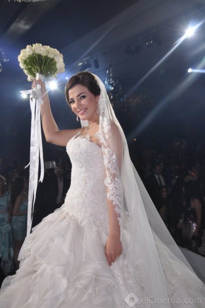 فستان زفاف دنيا سمير غانم بالصور اخر شياكة فستان زفاف دنيا سمير غانم بالصور اخر شياكة