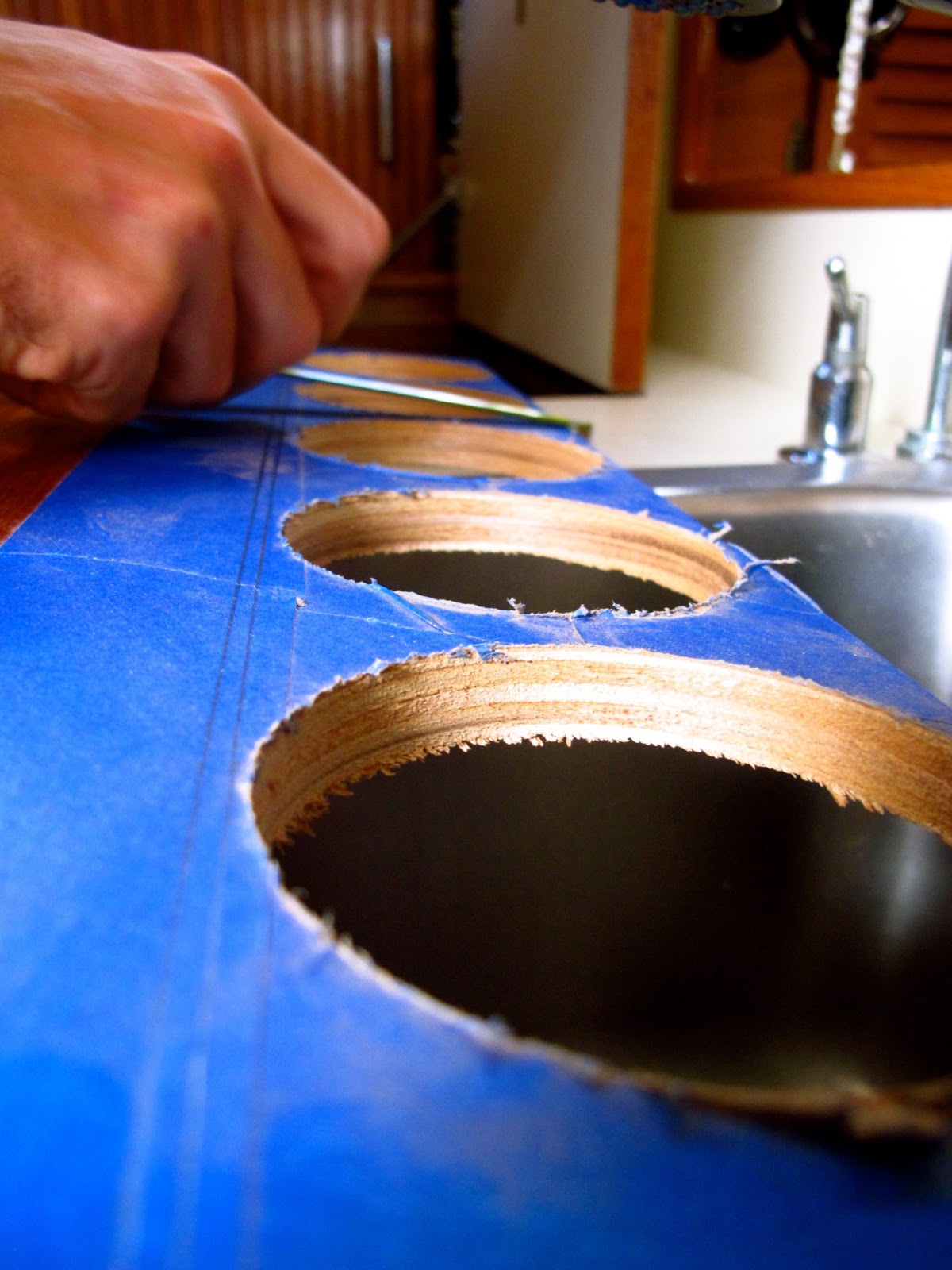 Windtraveler Boat Wine Rack