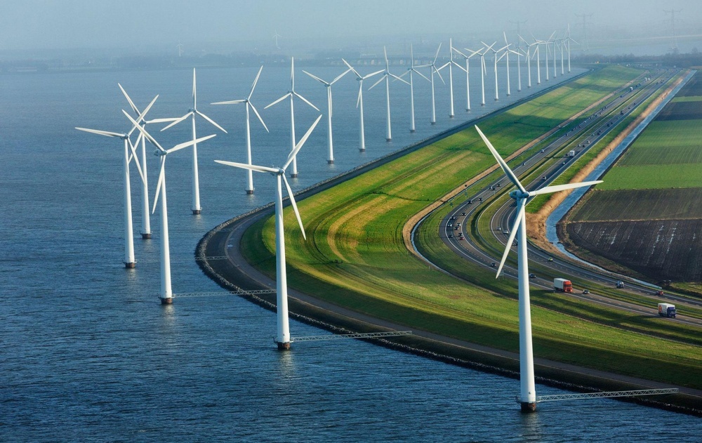 The 100 best photographs ever taken without photoshop - Modern dykes, windmills and highways in the Netherlands