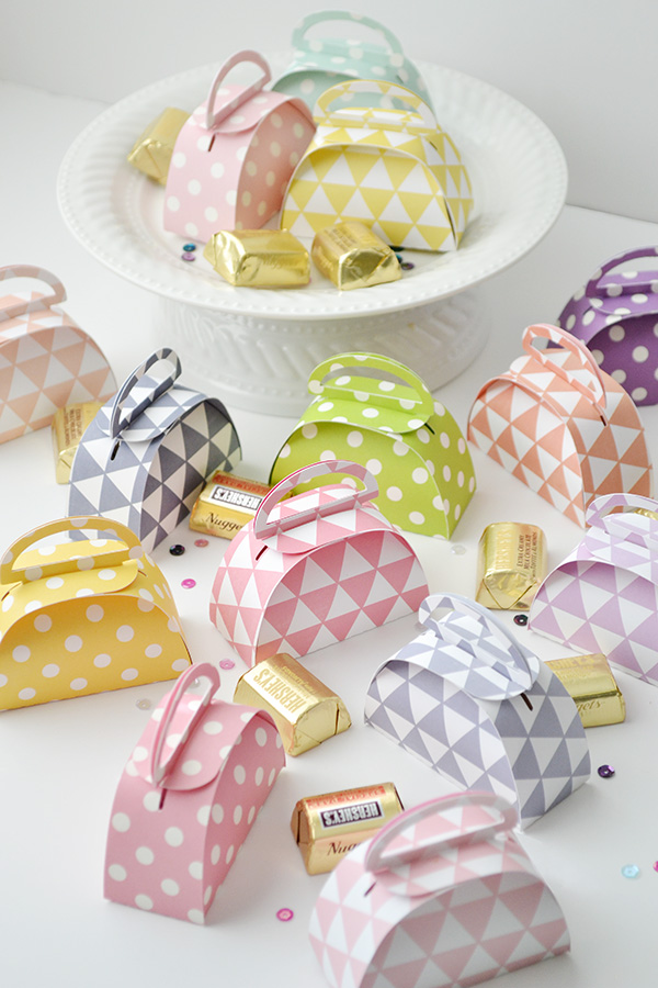 Aly Dosdall handbag favor boxes