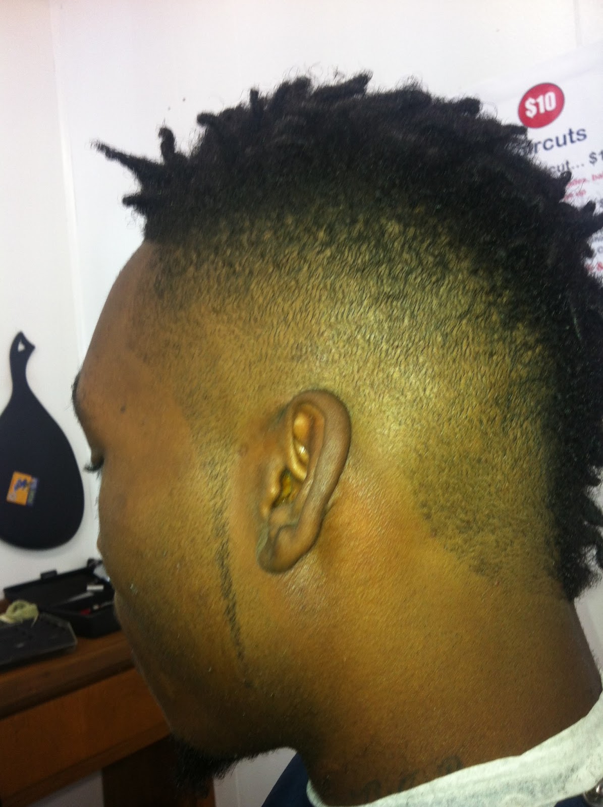 10 Dollar Haircuts "76011"