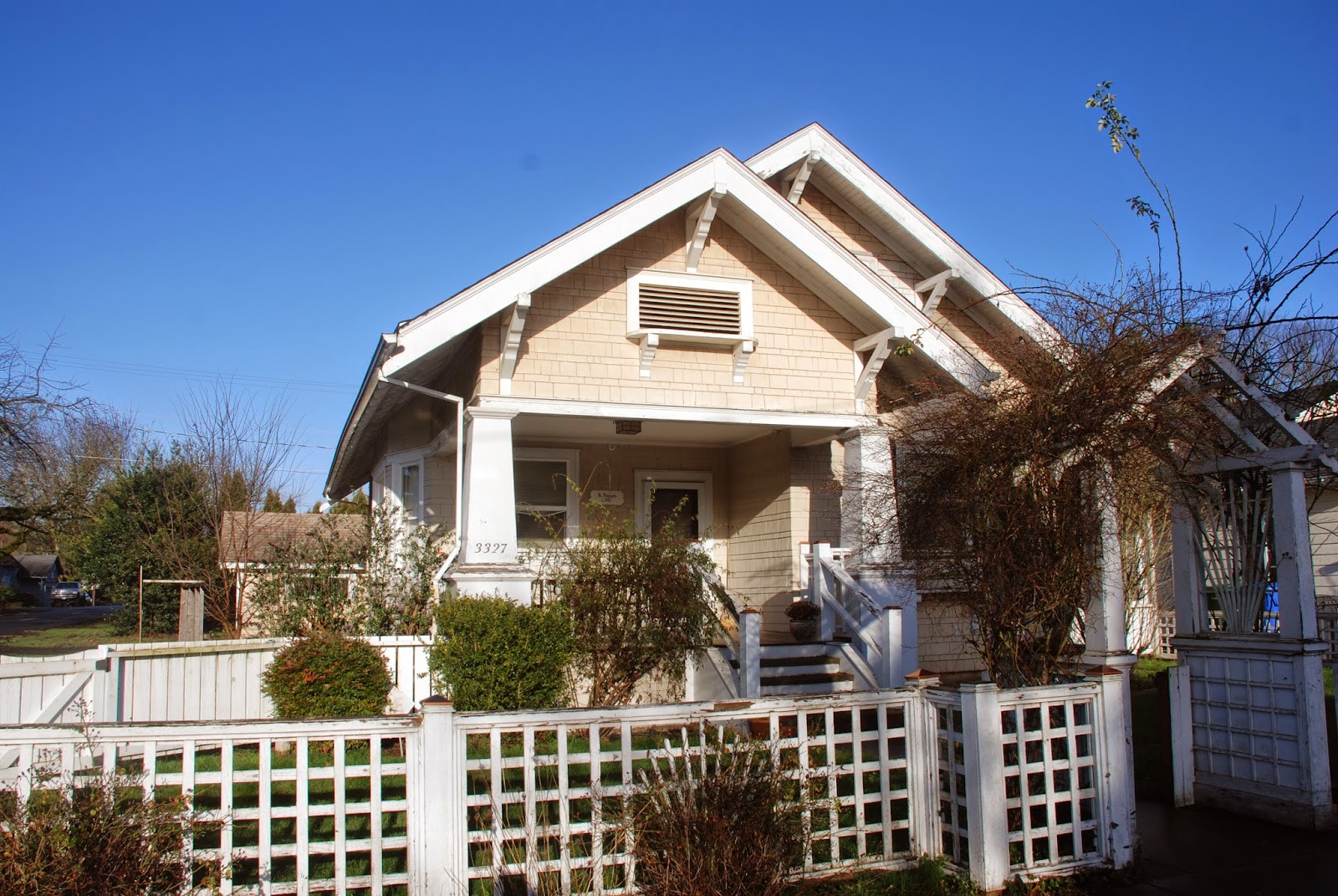 Everything Oregon (and Beyond) Hubbard, Oregon A Walking Tour