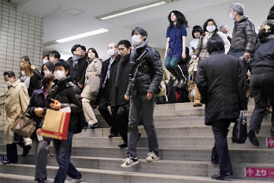 Levitation Photography by Natsumi Hayashi