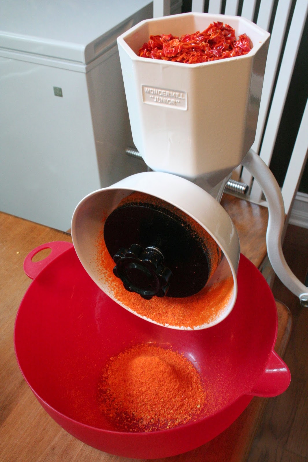 Whispers From Elizabeth Make Your Own Chili Pepper Powder Insecticide