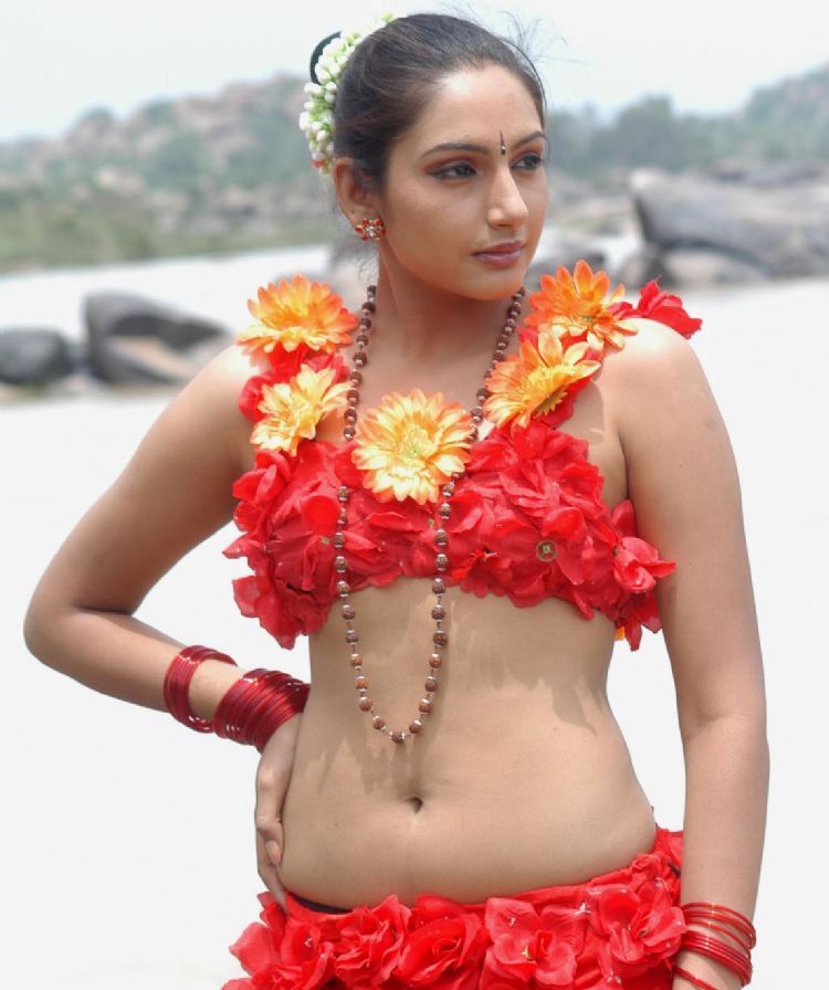Kannada Heroine Ragini Hot Photos