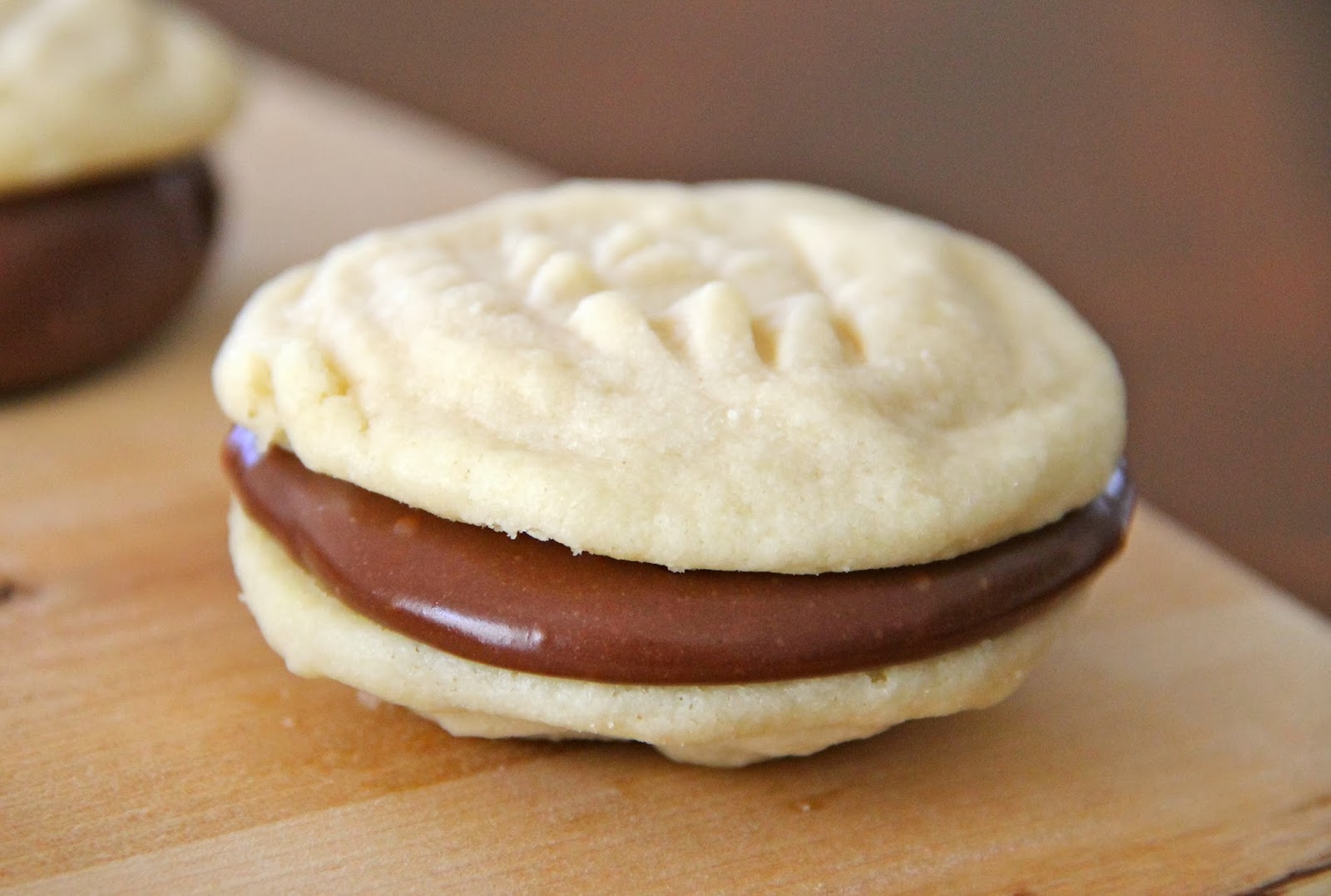 Coast With Me Vanilla Sandwich Cookies with Nutella Cream Cheese Filling