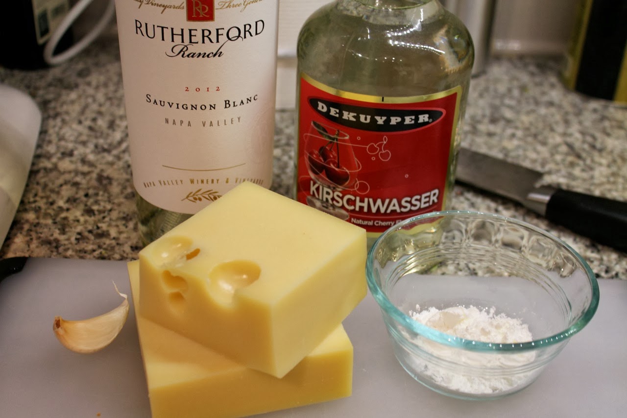 Cook In / Dine Out Classic Swiss Cheese Fondue