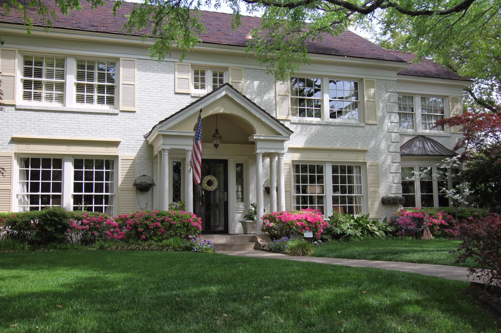 TRISHA TROUTZ Fine Homes of Park Cities