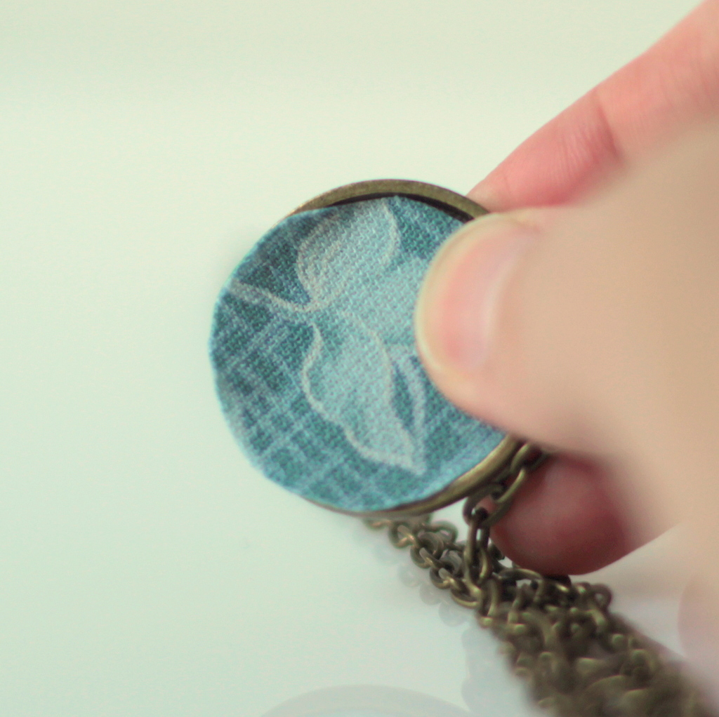 Kibbles 'N Knits How to Make a Fabric Necklace