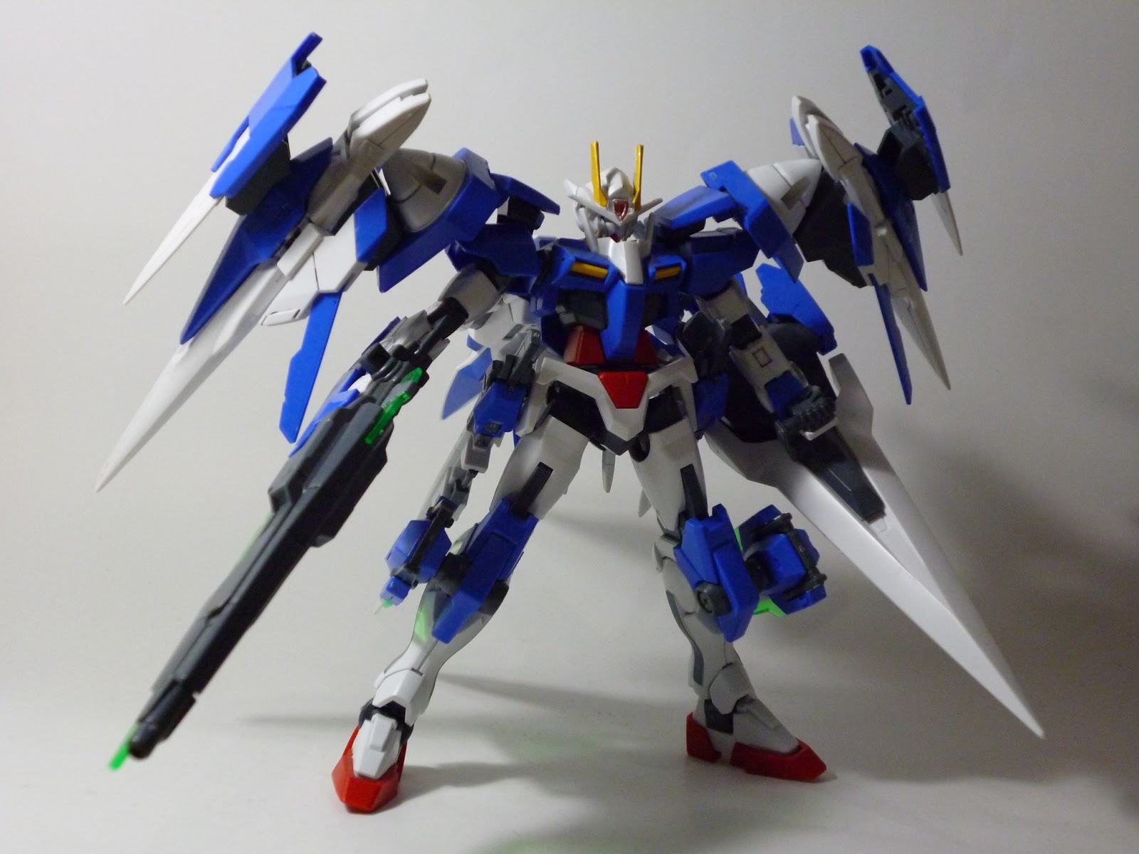 Sketsa Langit Gunpla 6 Hg 00 Gundam Seven Sword G 0 Raiser Review