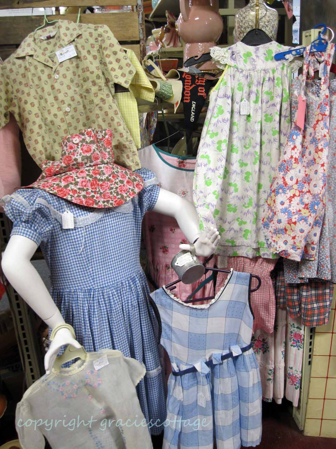 Gracie's Cottage Shopping Columbus & Pardeeville...and a Big Sale!