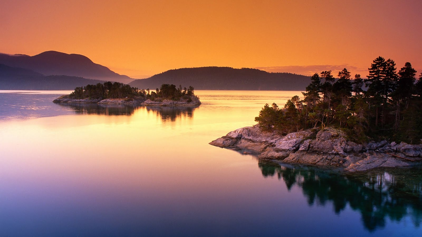 http://2.bp.blogspot.com/-tTq1oWIrnoY/TjD-ZlYx8vI/AAAAAAAABbo/NrMsf2aPfmE/s1600/Scenic%2BCurme%2BIslands%252C%2BDesolation%2BSound%252C%2BBritish%2BColumbia%252C%2BCanada.jpg