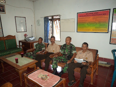 GIAT KOMSOS DENGAN APPEM BABINSA KORAMIL-14/MONDOKAN