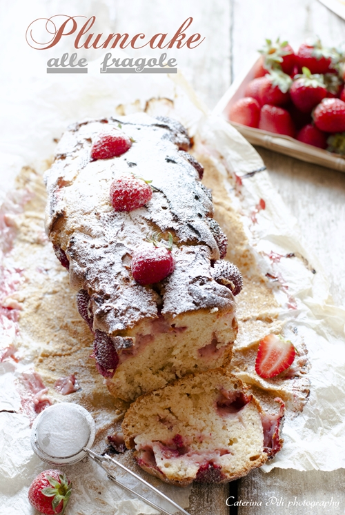Plumcake alle fragole,ricetta senza burro Plumcake alle fragole,ricetta senza burro