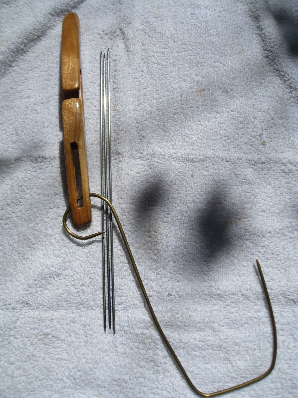 A Fisherman Knits Knitting sheath with clew