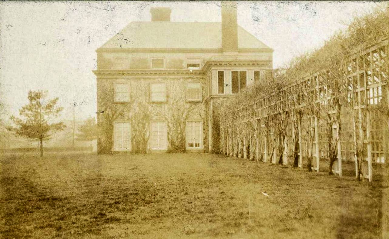 Half Pudding Half Sauce "JERICHO HOUSE" RESIDENCE OF MR. EDWARD