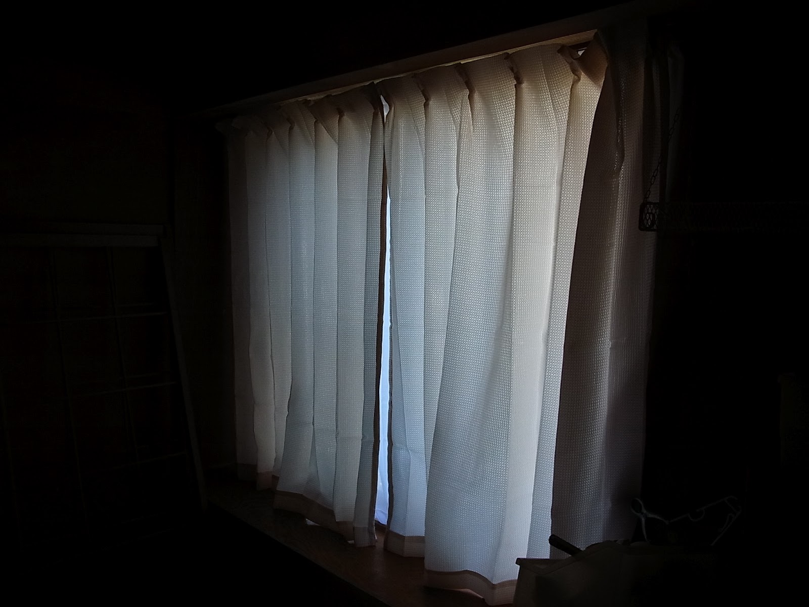 IKEAのカーテンレールが取り付けられない｜汚部屋だらけの家を綺麗に片づけ・掃除するブログ