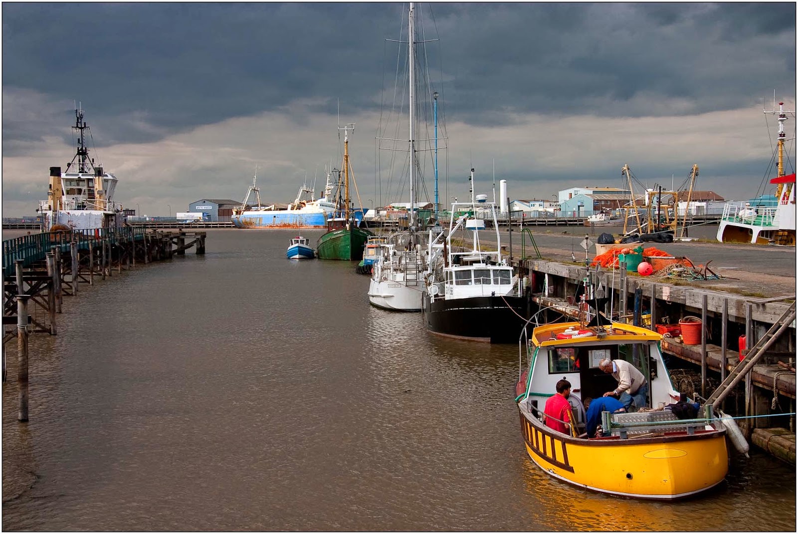 Lincolnshire Cam A few photo's on Grimsby Fish Dock.