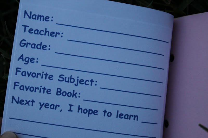 THE MUDDY PRINCESS Handmade Autograph Books