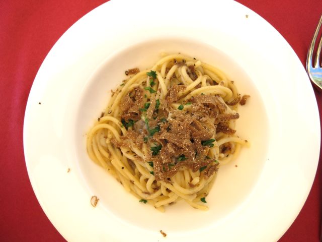 Spaghetti al tartufo Spaghetti al tartufo
