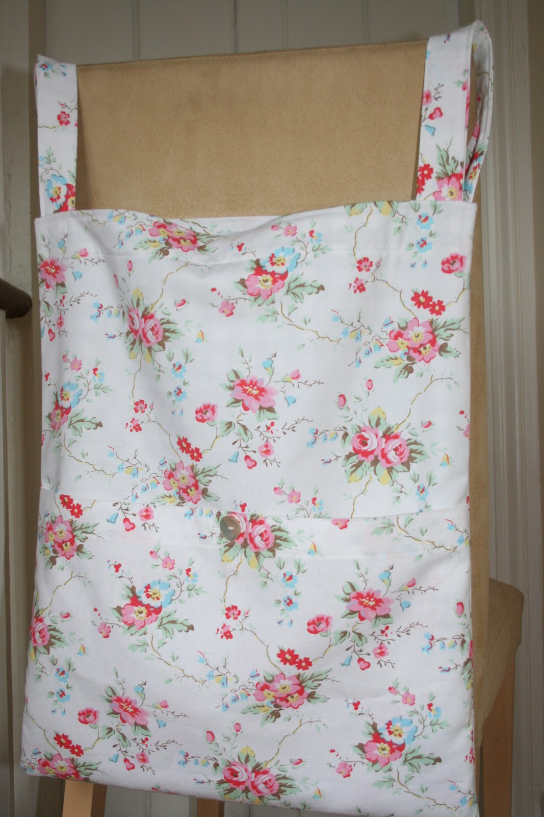 redneedle sewing Handmade Monday Tote Bag for a Wheelchair