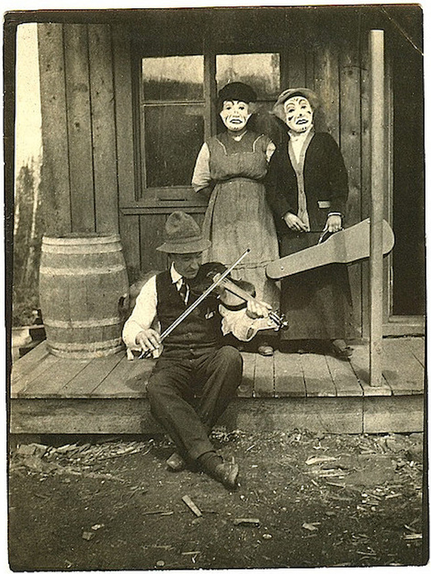Very Odd and Funny Vintage Photos That Cannot Be Explained vintage