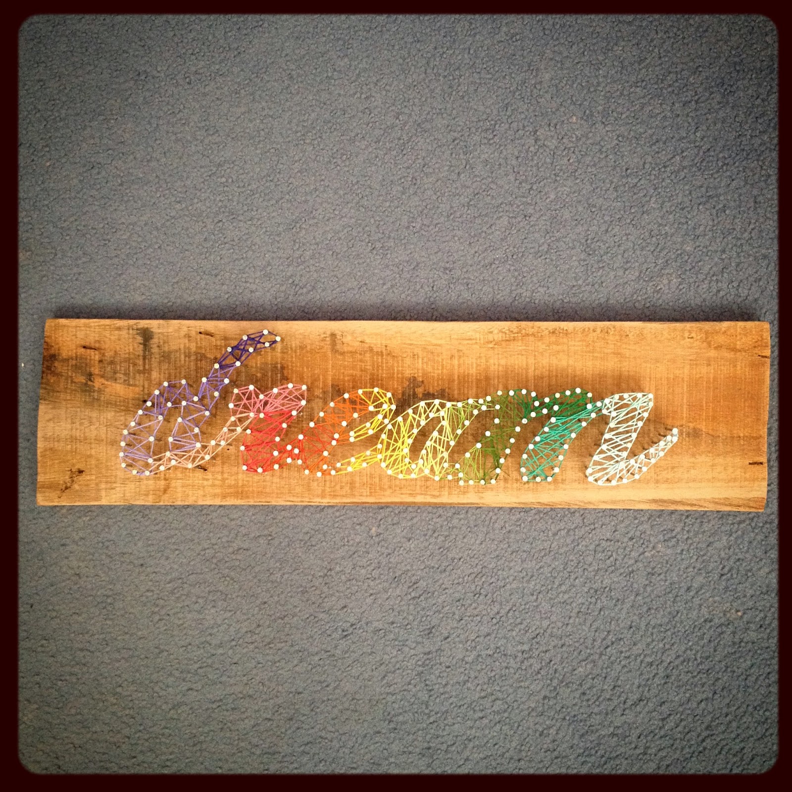X 'lucindaaaa: ~ diy. tekst met hout, spijkers en draad