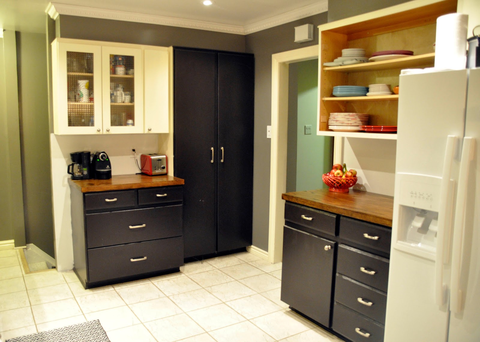 artisan des arts DIY Wood door butcher block countertops under 100!