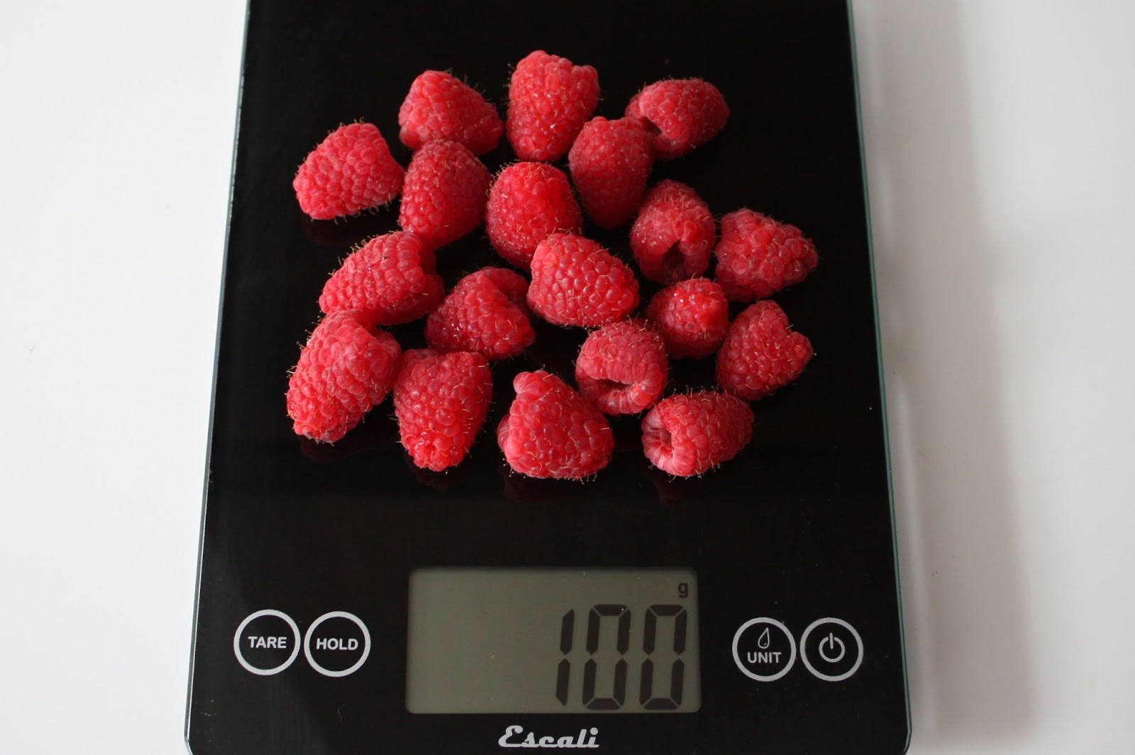 100 Grams 100 Grams of Raspberries, Fresh
