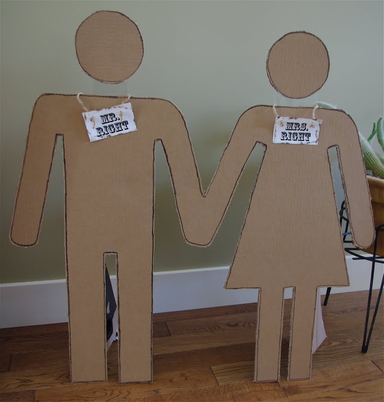 Creative "Try"als Make Props/Displays Out of Cardboard