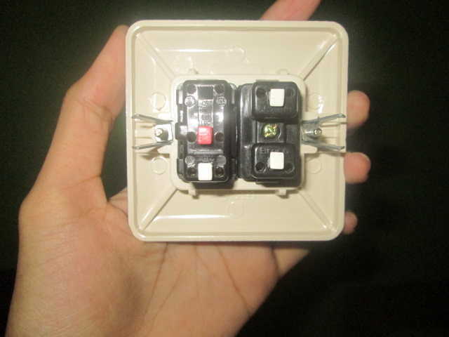 Pengalaman Cara Pasang Saklar dan Stop Kontak Fantastic Blue