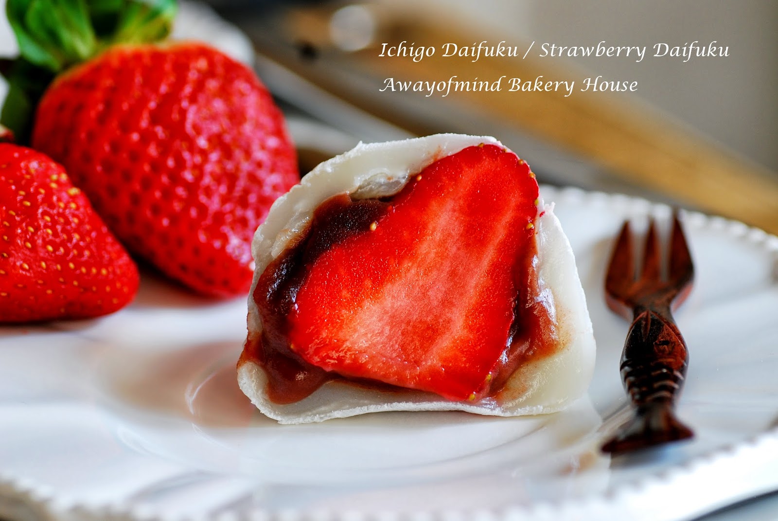 strawberry mochi strawberry mochi