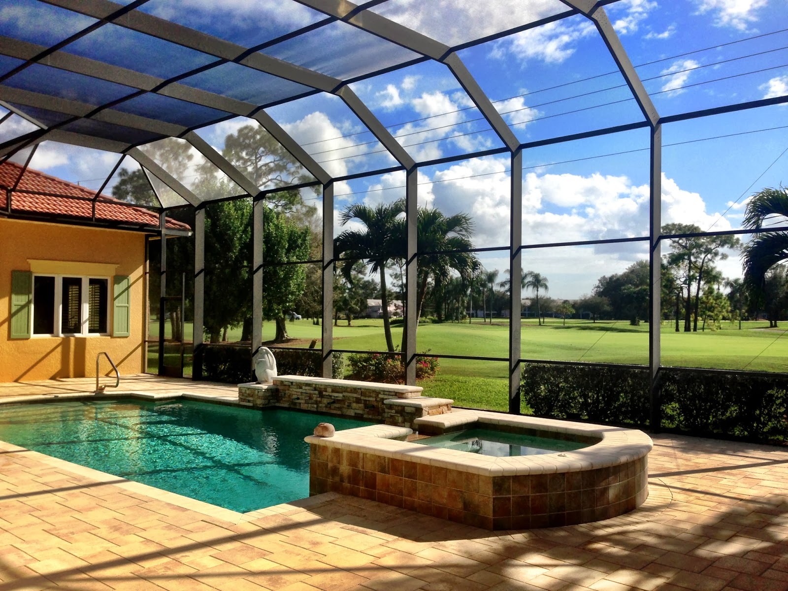 Screen Enclosures & Aluminum Structures