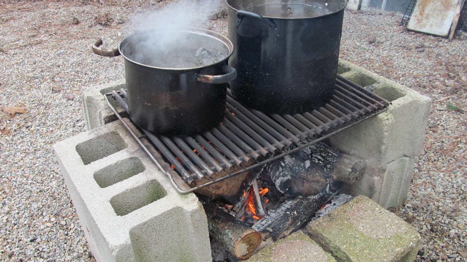 Ohiofarmgirl's Adventures In The Good Land Maple Syrup Cooking Set Up