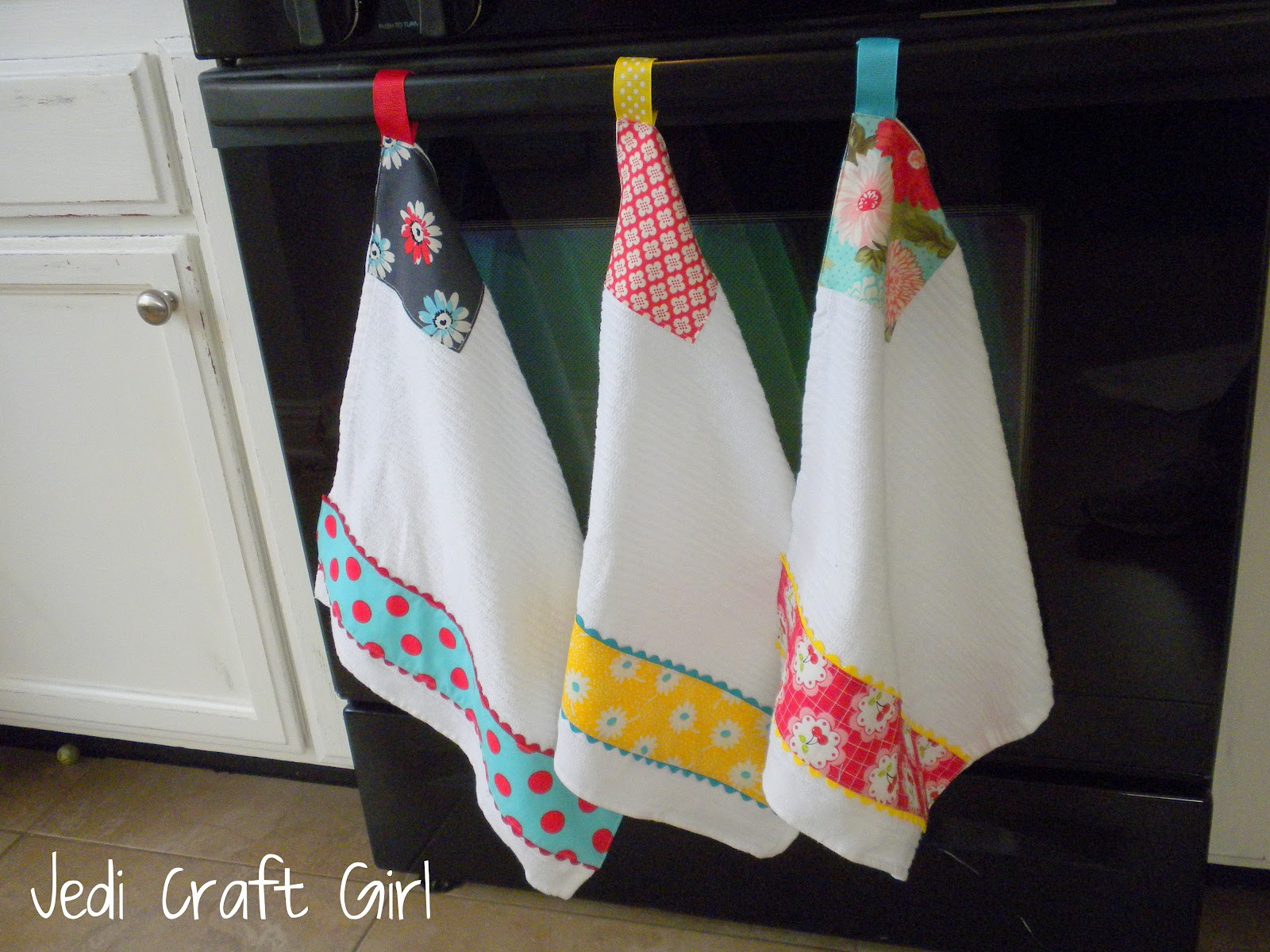 Jedi Craft Girl Kitchen Towel Makeover