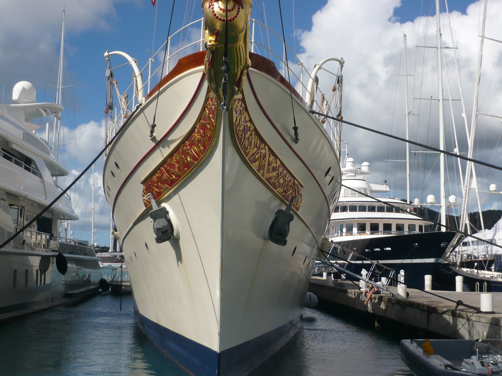 Motor yacht Nahlin of Glasgow maggie and al's sailing expedition