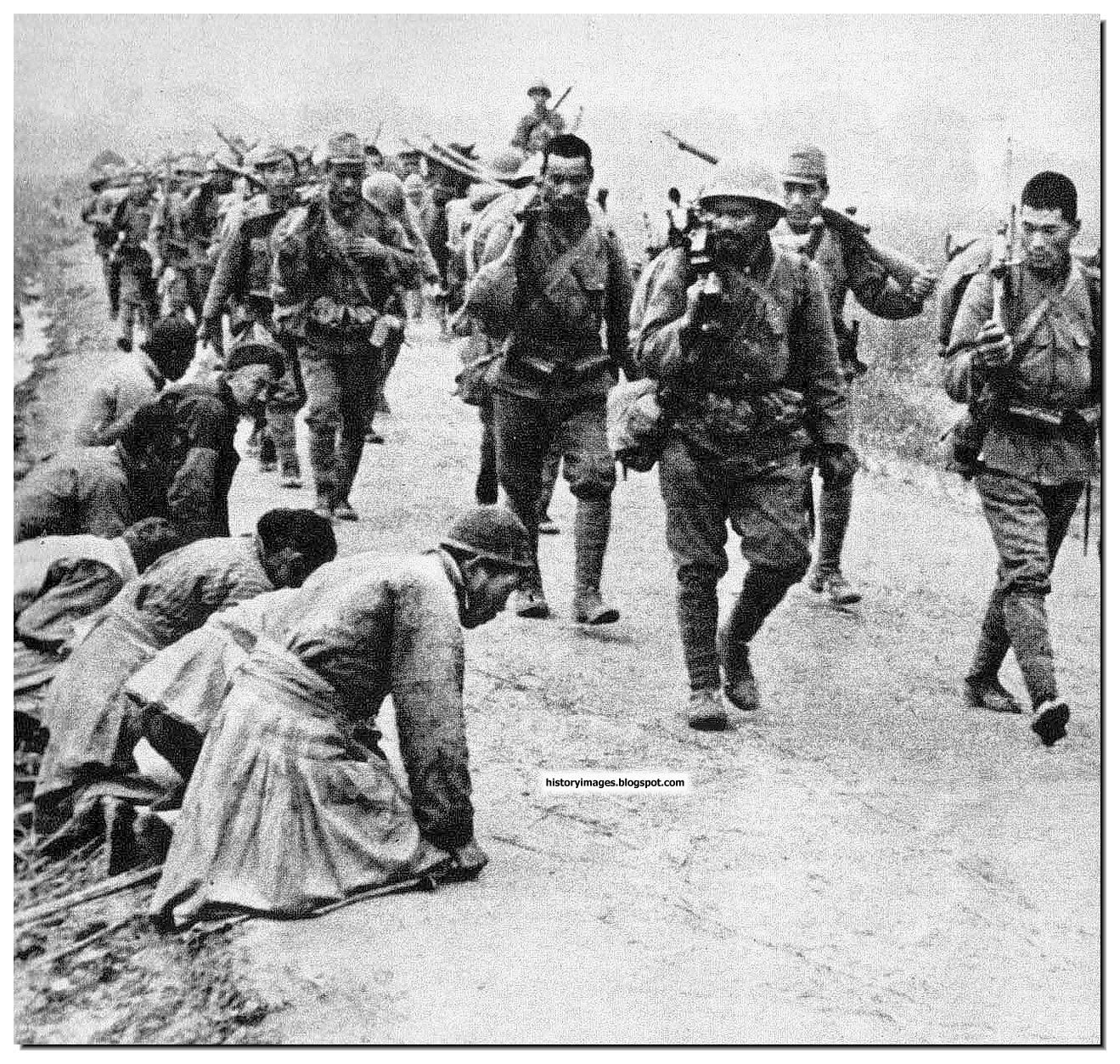 HISTORY IN IMAGES Pictures Of War, History , WW2 Japanese Invasion Of