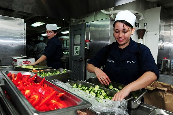 'Round the Chuckbox: Navy cooks from Bakersfield