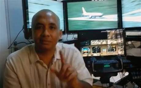 DATA SIMULATOR DISITA DARI RUMAH KOPILOT ZAHARIE AHMAD SHAH Pesawat MH 370 Terbang Zig-zag Menghindari Radar