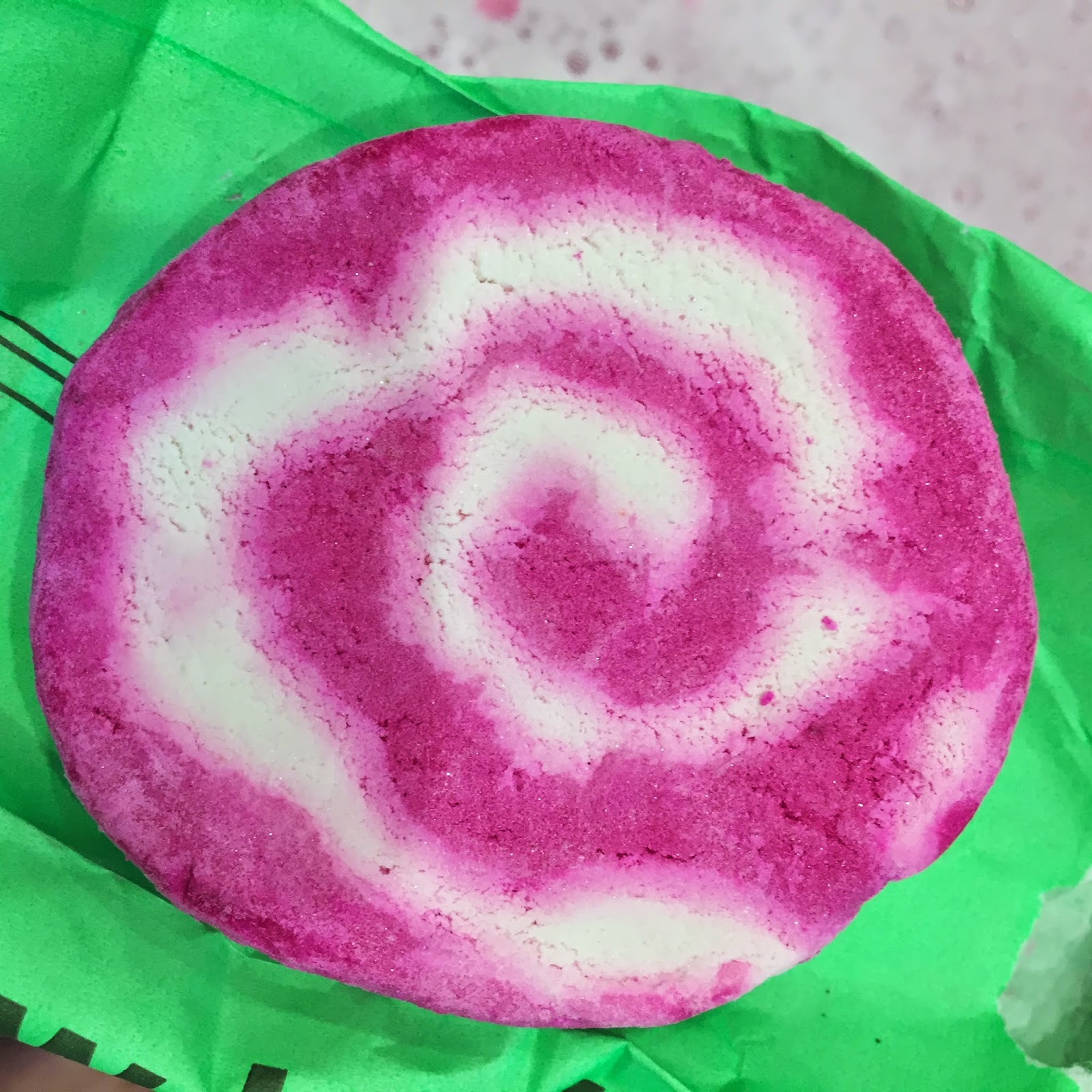 Amy Leak My Favourite Lush Product The Comforter Bubble Bar