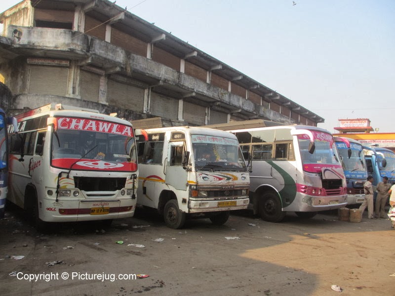 Picturejug Sarwate Bus Stand in Indore