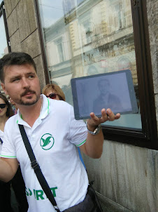 Guide Mr Eves explaining us the "Free Walking Tour" of Sarajevo Old Town.