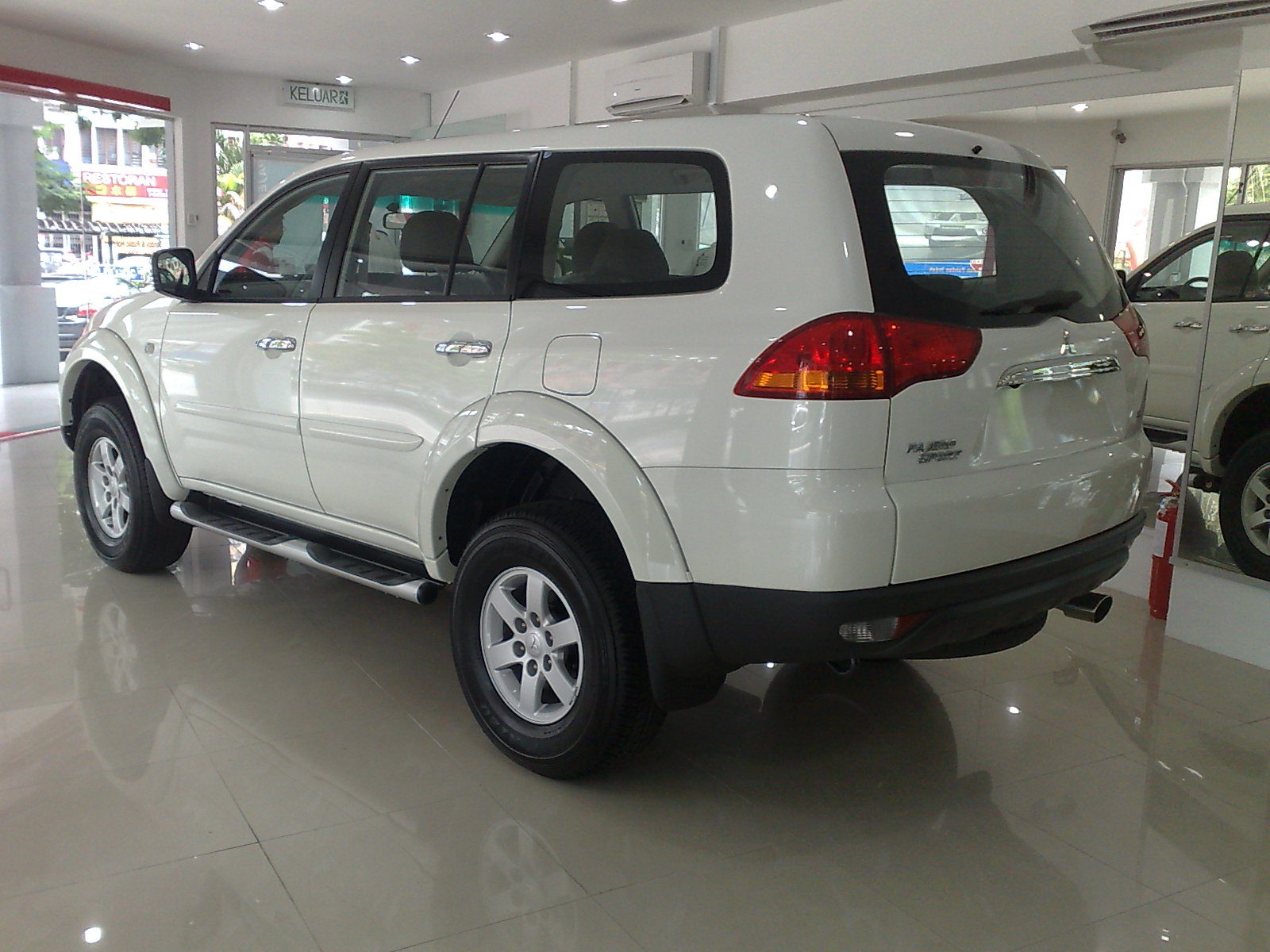 All Types Of Autos Mitsubishi cars in Kuwait