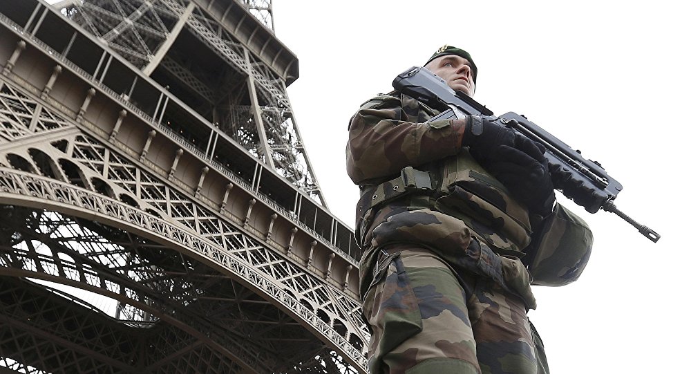Hollande: "Francia está en guerra" contra el ISIS