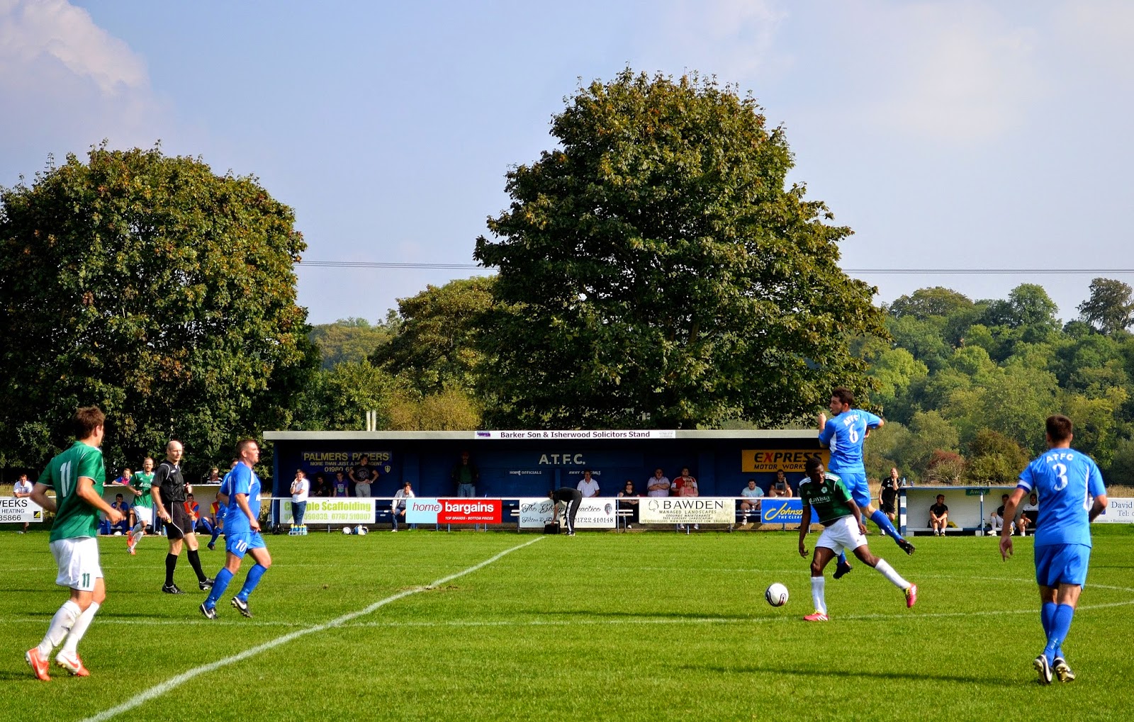 Hopping Around Hampshire Amesbury Town v Hythe & Dibden