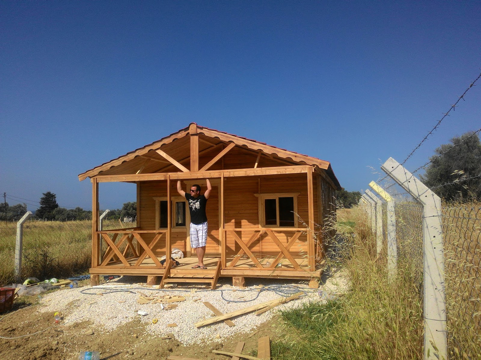 Ahşap ev 80 m2 AHŞAP ev 2 oda1 wc banyo1 salon