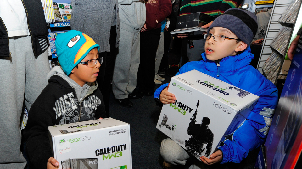 [Imagen: 10+year+olds+with+MW3.jpg]