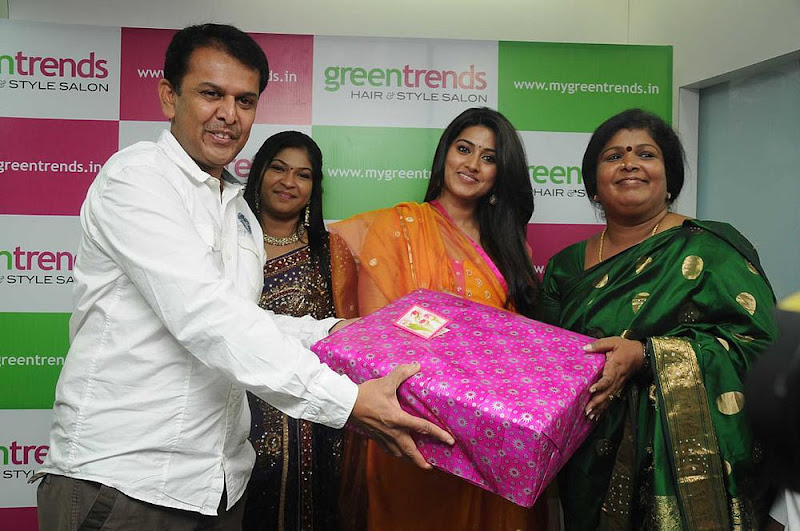 Sneha Latest Photos Stills  Greentrends Launch film pics