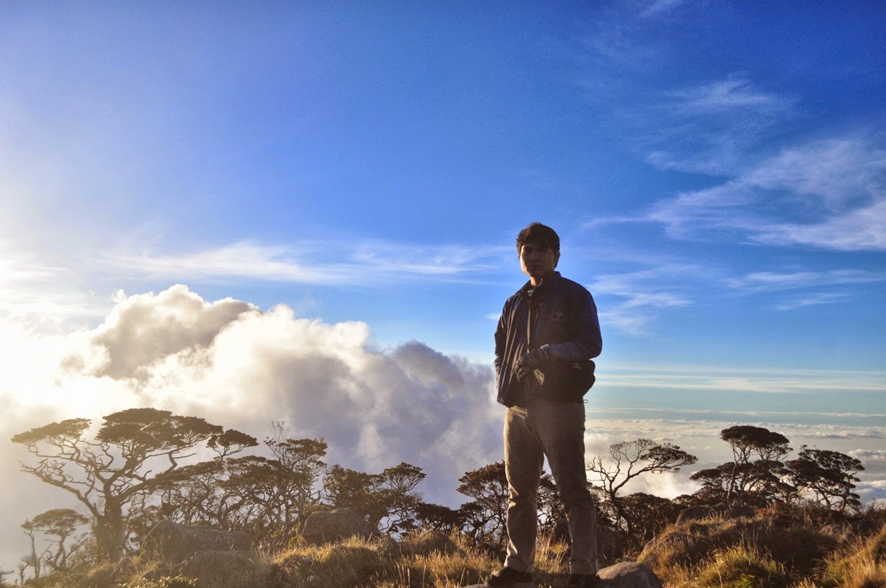 Negeri Di Atas Awan